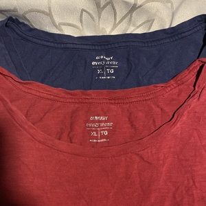 Old Navy 2 T Shirts